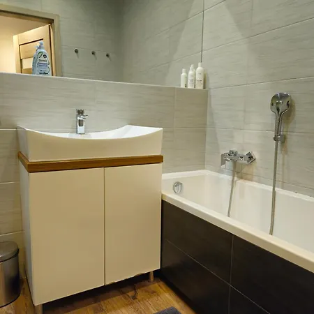 Apartamento Czerwone Maki Cracóvia